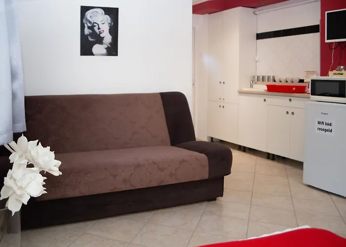 R.gold * Makó